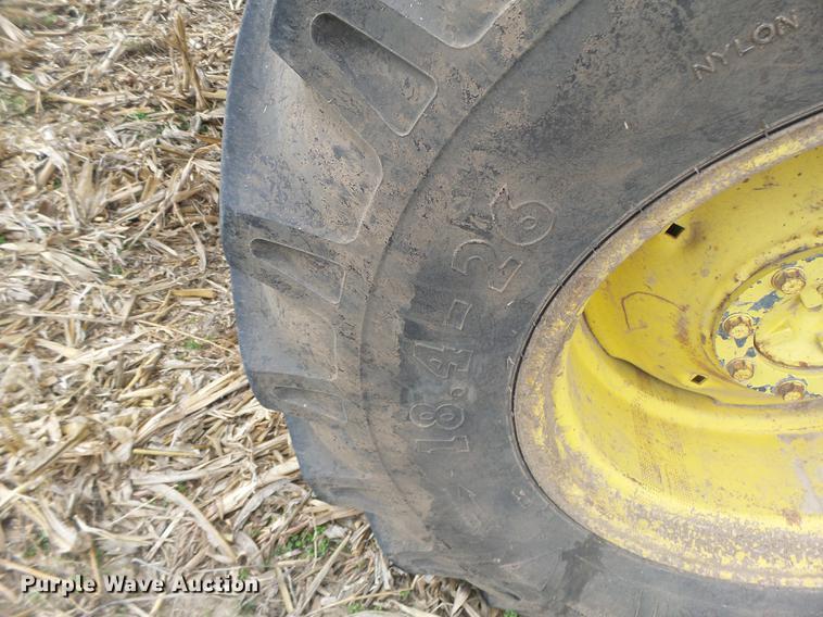 image for item DB9908 1990 John Deere 9500 RWA combine