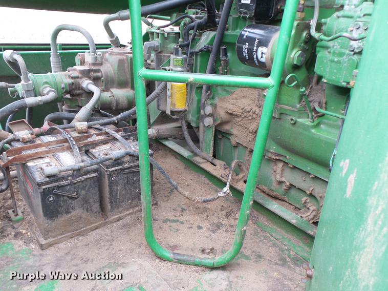 image for item DB9908 1990 John Deere 9500 RWA combine