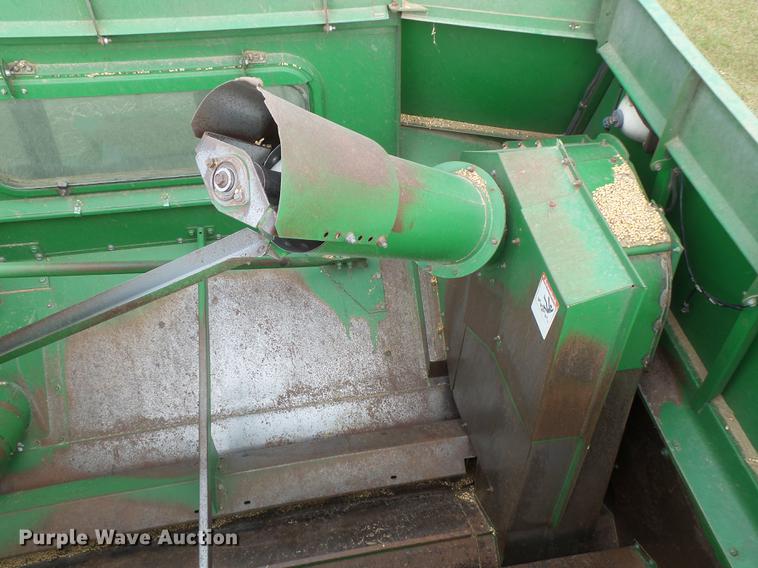image for item DB9908 1990 John Deere 9500 RWA combine