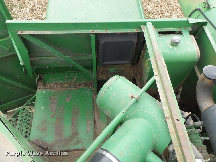 image for item DB9908 1990 John Deere 9500 RWA combine