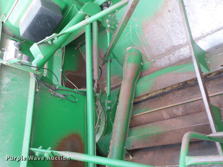image for item DB9908 1990 John Deere 9500 RWA combine