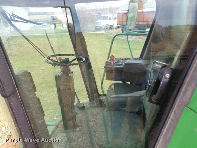 image for item DB9908 1990 John Deere 9500 RWA combine