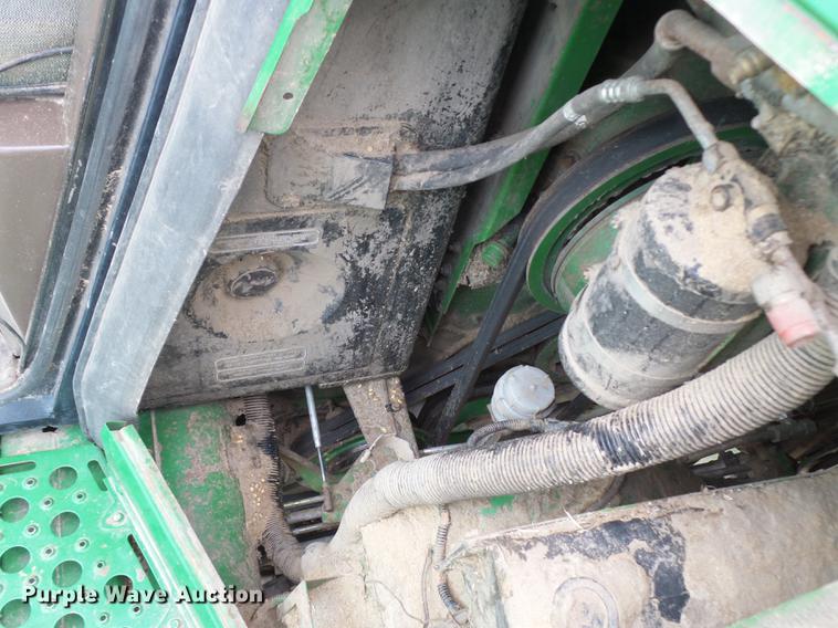 image for item DB9908 1990 John Deere 9500 RWA combine