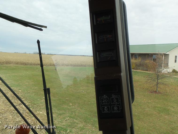 image for item DB9908 1990 John Deere 9500 RWA combine