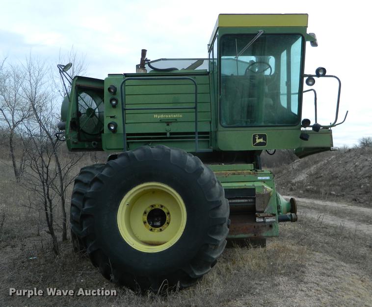 image for item DB9974 John Deere 7700 Turbo combine