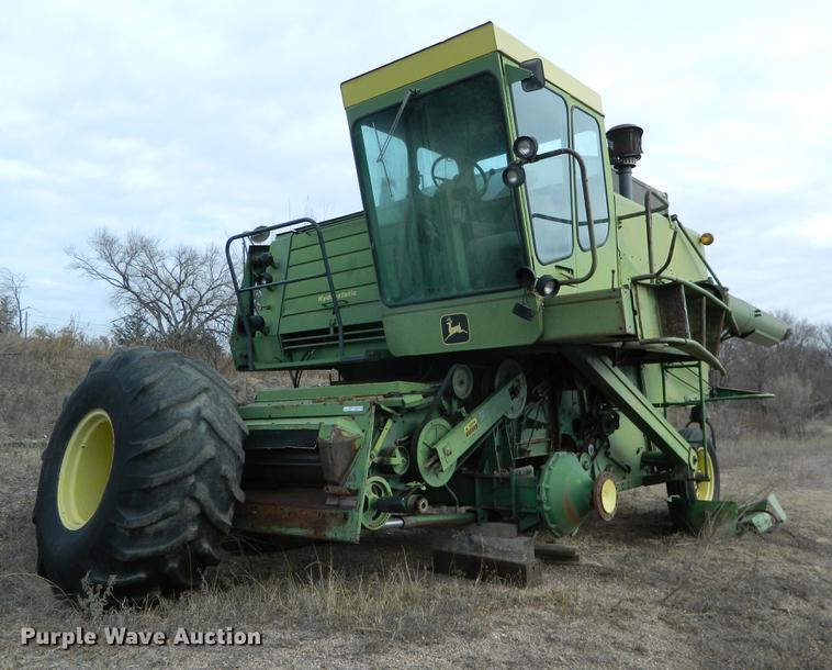image for item DB9974 John Deere 7700 Turbo combine