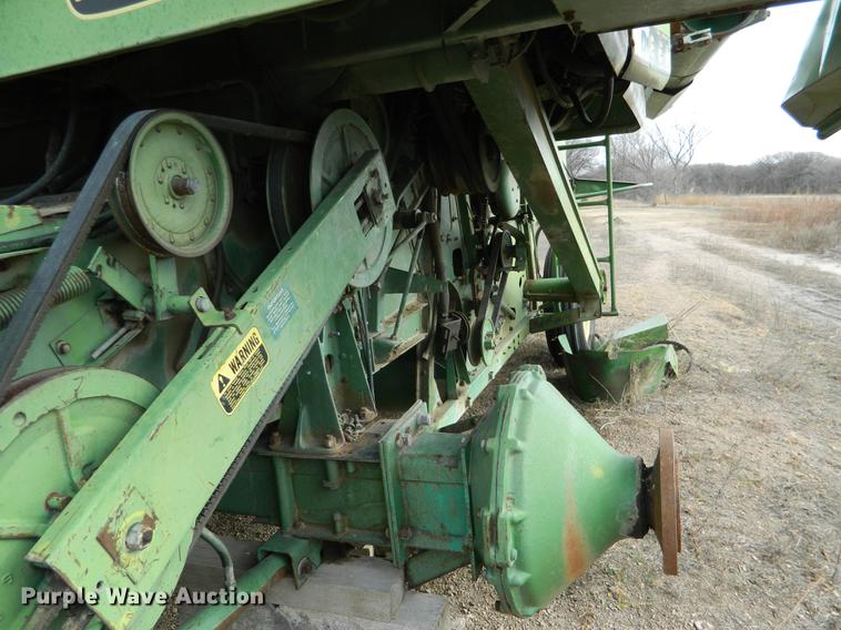 image for item DB9974 John Deere 7700 Turbo combine