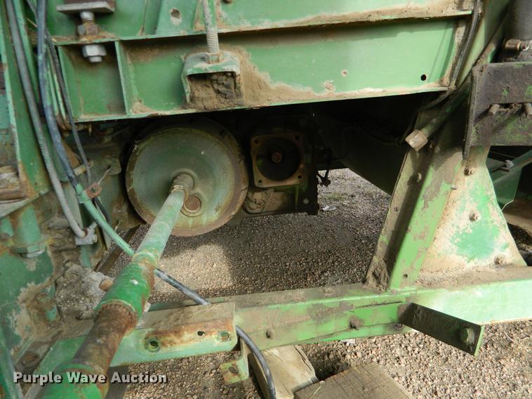 image for item DB9974 John Deere 7700 Turbo combine