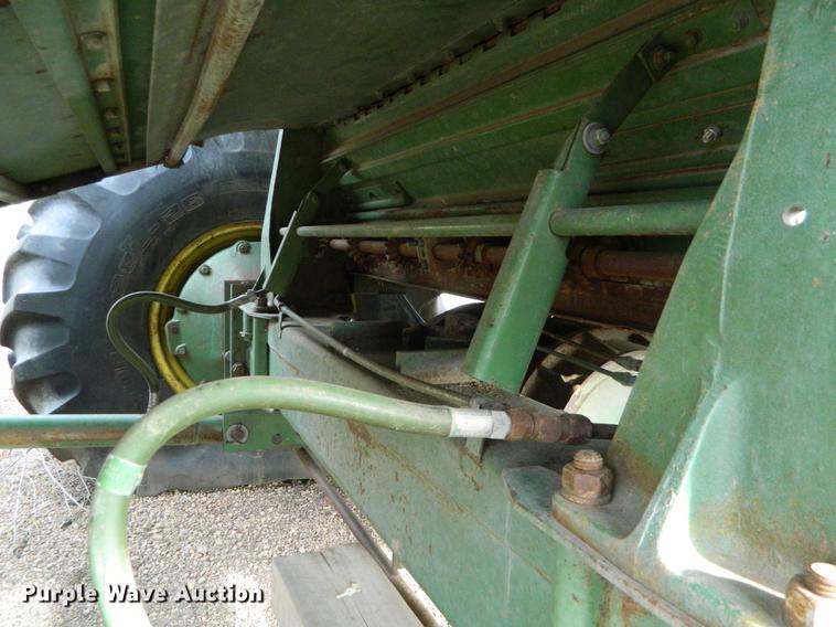 image for item DB9974 John Deere 7700 Turbo combine