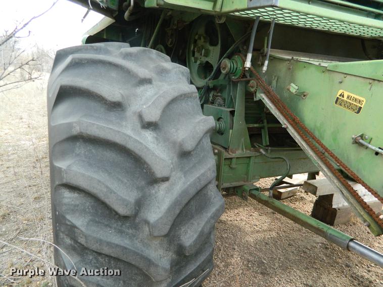 image for item DB9974 John Deere 7700 Turbo combine