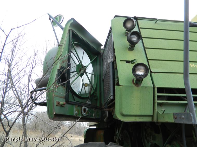 image for item DB9974 John Deere 7700 Turbo combine