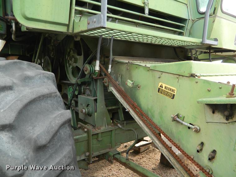 image for item DB9974 John Deere 7700 Turbo combine