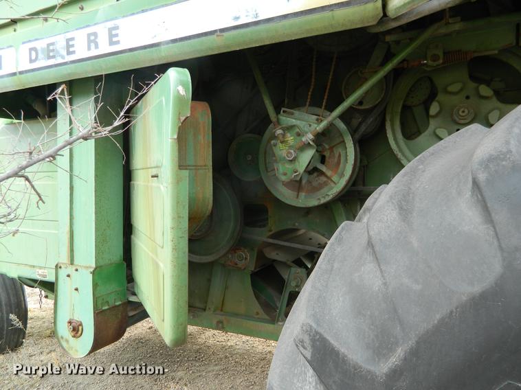 image for item DB9974 John Deere 7700 Turbo combine