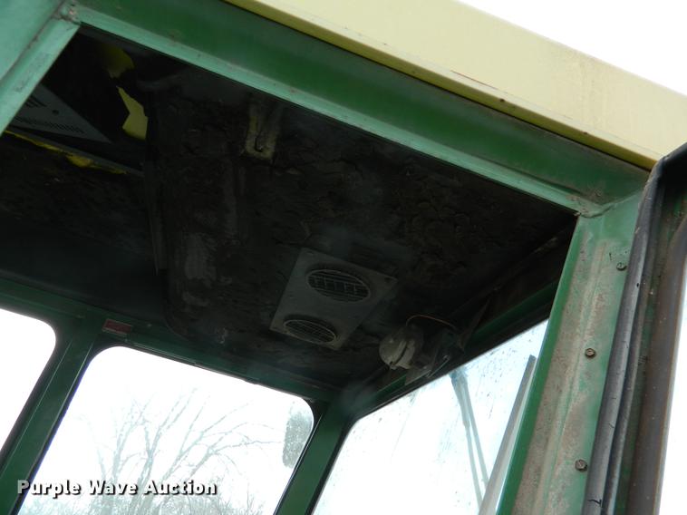 image for item DB9974 John Deere 7700 Turbo combine