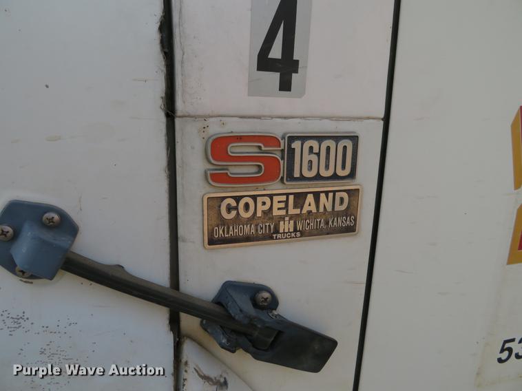 image for item DC0808 1985 International S1600 feed truck