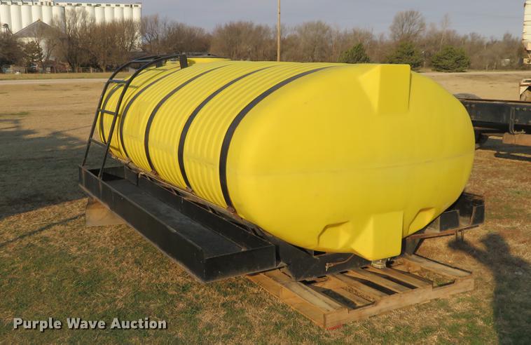 image for item DC0810 Fertilizer poly tank