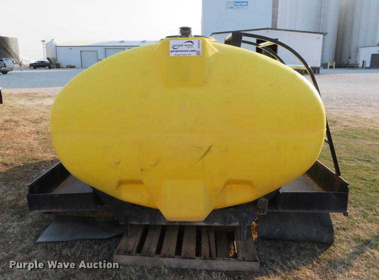 image for item DC0810 Fertilizer poly tank