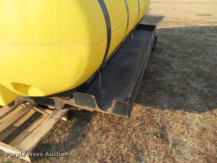 image for item DC0810 Fertilizer poly tank
