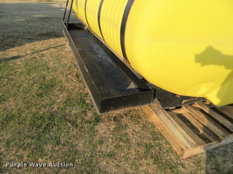 image for item DC0810 Fertilizer poly tank