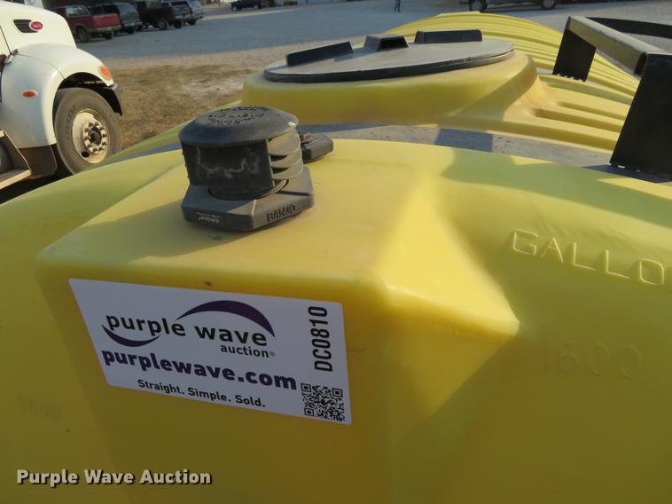image for item DC0810 Fertilizer poly tank