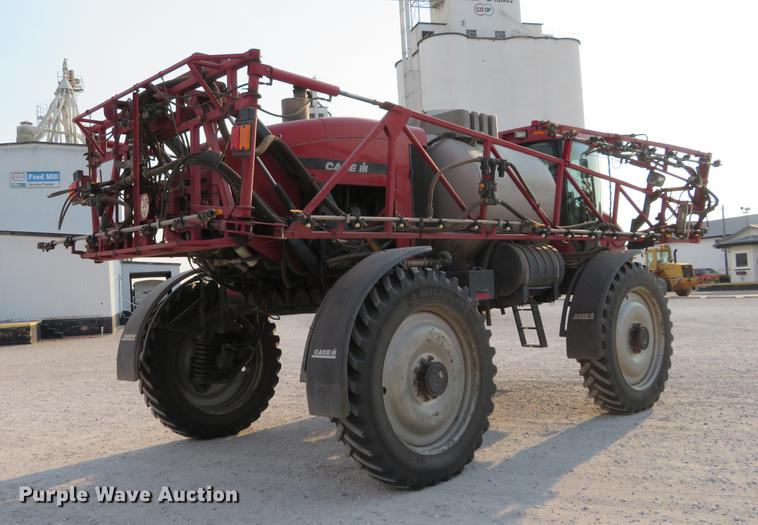 image for item DC0812 2007 Case IH Patriot 4420 self-propelled sprayer