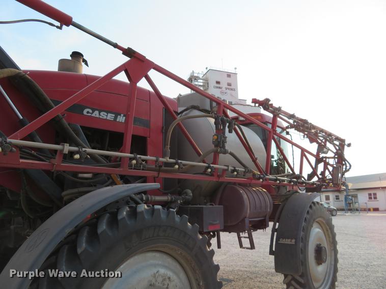 image for item DC0812 2007 Case IH Patriot 4420 self-propelled sprayer