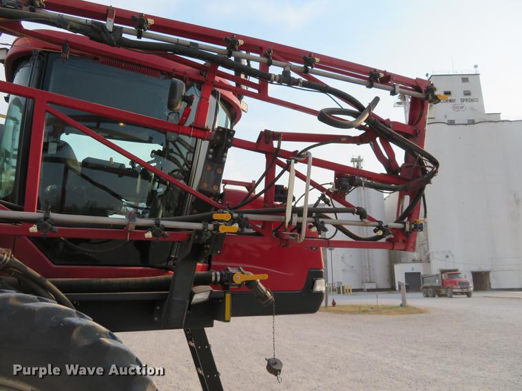 image for item DC0812 2007 Case IH Patriot 4420 self-propelled sprayer