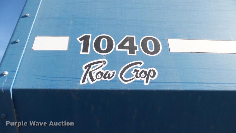 image for item DC1929 Kinze 1040 AW row crop grain cart