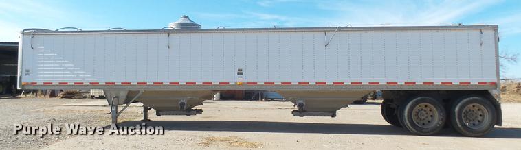 image for item DC1930 2002 Wilson DWH-400 double hopper bottom grain trailer