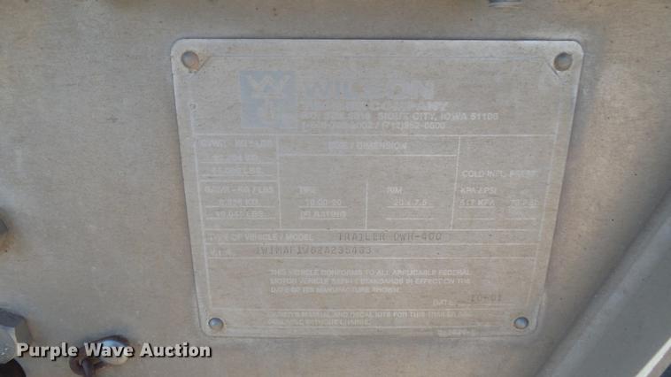 image for item DC1930 2002 Wilson DWH-400 double hopper bottom grain trailer