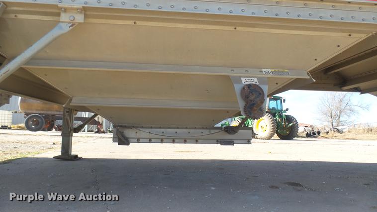 image for item DC1930 2002 Wilson DWH-400 double hopper bottom grain trailer