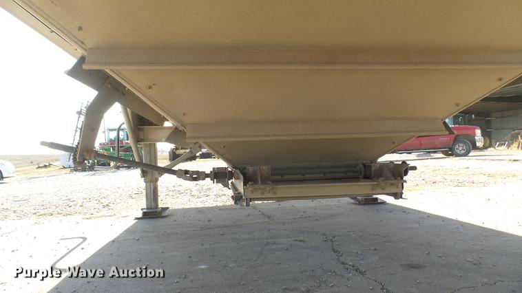 image for item DC1930 2002 Wilson DWH-400 double hopper bottom grain trailer