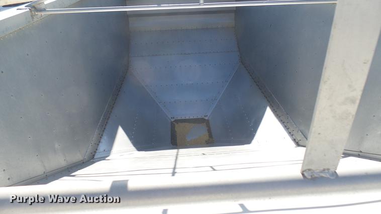 image for item DC1930 2002 Wilson DWH-400 double hopper bottom grain trailer