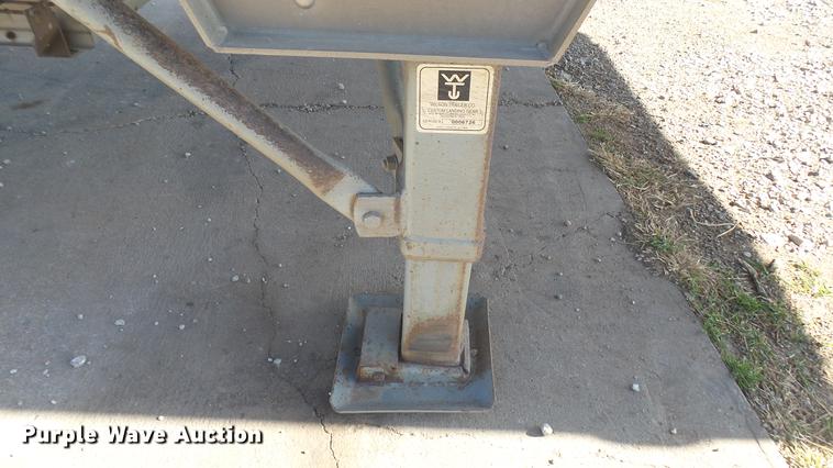 image for item DC1930 2002 Wilson DWH-400 double hopper bottom grain trailer