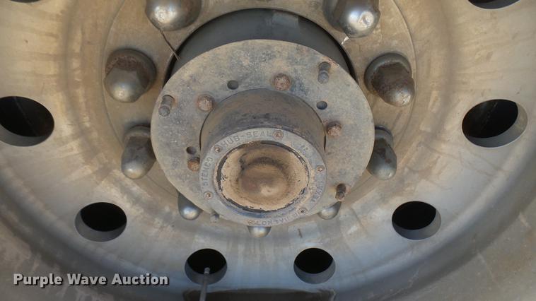 image for item DC1930 2002 Wilson DWH-400 double hopper bottom grain trailer