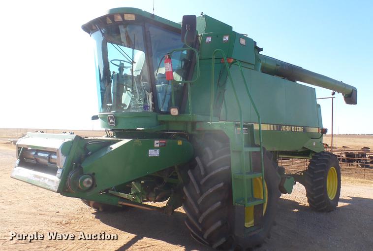 image for item DC1950 1995 John Deere 9600 combine