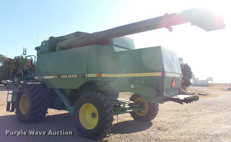 image for item DC1950 1995 John Deere 9600 combine