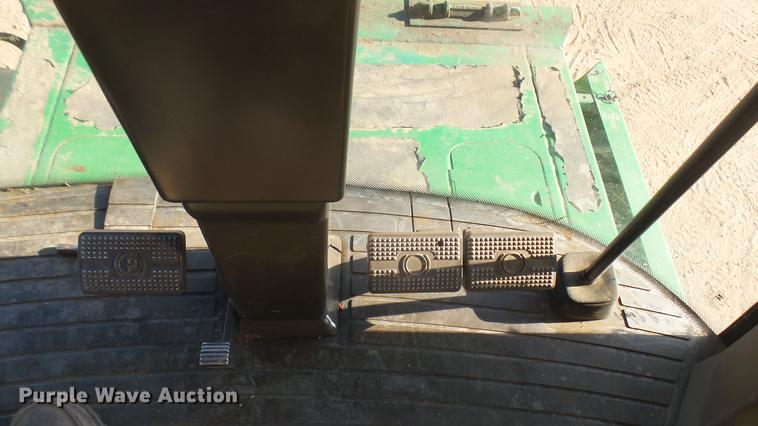 image for item DC1950 1995 John Deere 9600 combine