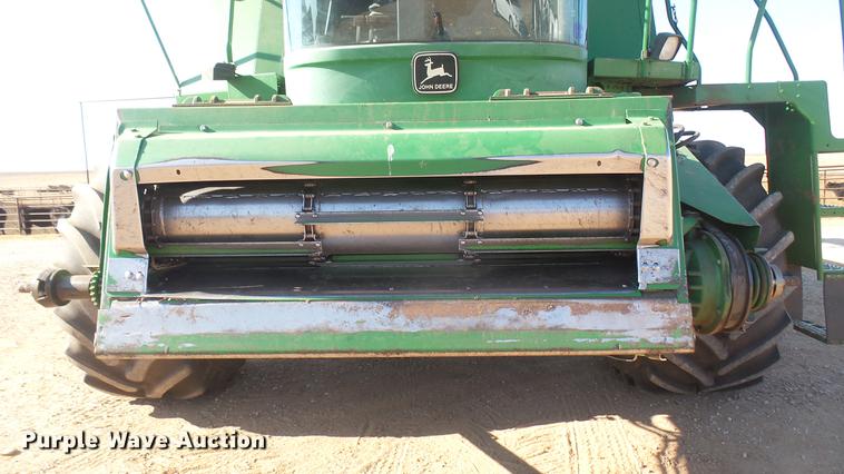 image for item DC1950 1995 John Deere 9600 combine