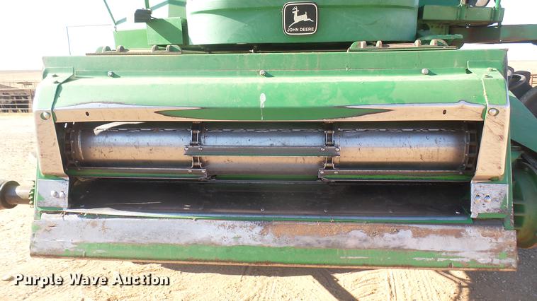 image for item DC1950 1995 John Deere 9600 combine