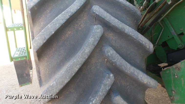 image for item DC1950 1995 John Deere 9600 combine