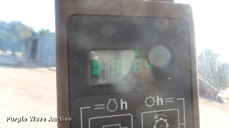 image for item DC1950 1995 John Deere 9600 combine