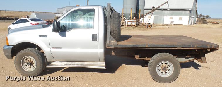 image for item DC1951 2000 Ford F350 Super Duty flatbed pickup truck