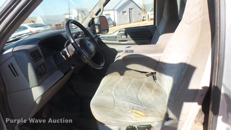 image for item DC1951 2000 Ford F350 Super Duty flatbed pickup truck