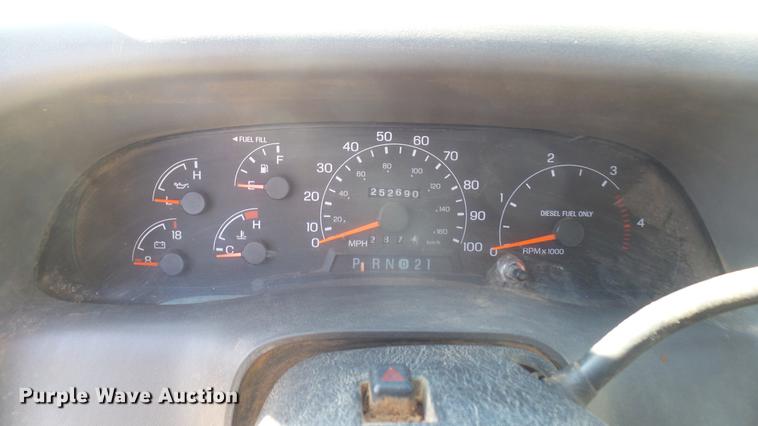 image for item DC1951 2000 Ford F350 Super Duty flatbed pickup truck