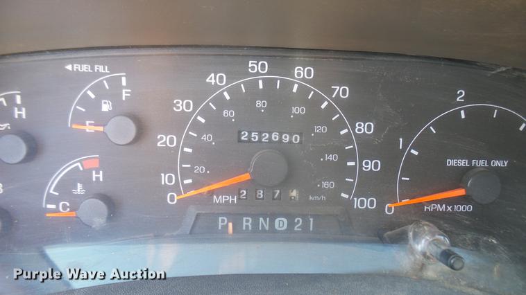 image for item DC1951 2000 Ford F350 Super Duty flatbed pickup truck