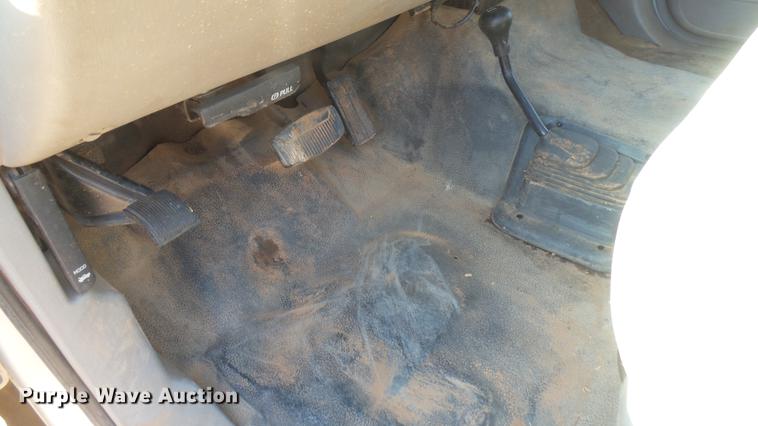 image for item DC1951 2000 Ford F350 Super Duty flatbed pickup truck