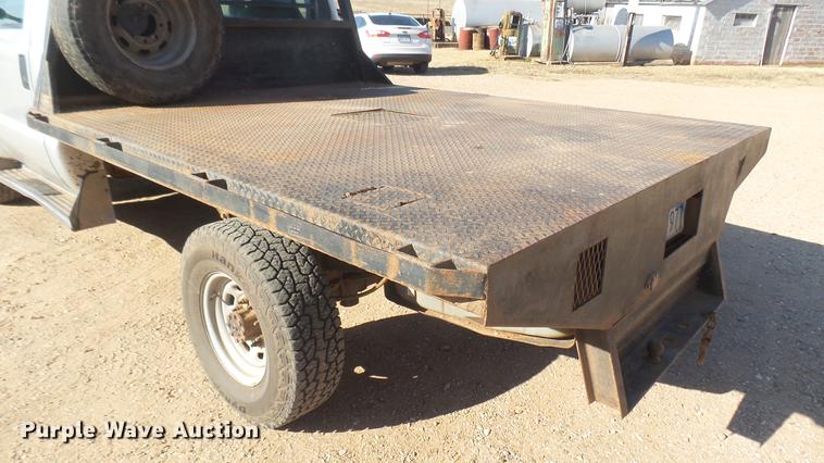 image for item DC1951 2000 Ford F350 Super Duty flatbed pickup truck