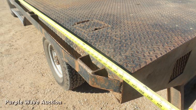 image for item DC1951 2000 Ford F350 Super Duty flatbed pickup truck