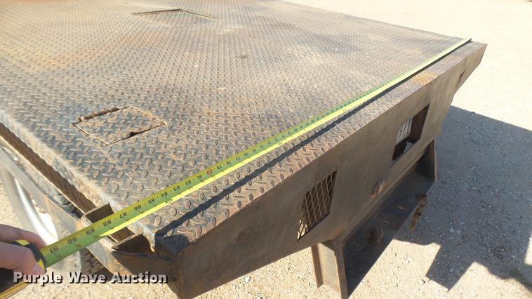 image for item DC1951 2000 Ford F350 Super Duty flatbed pickup truck